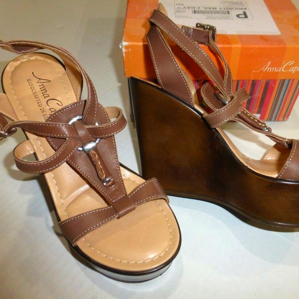 Anna Capri Talita Brown T-Strap Platform Sandals 6